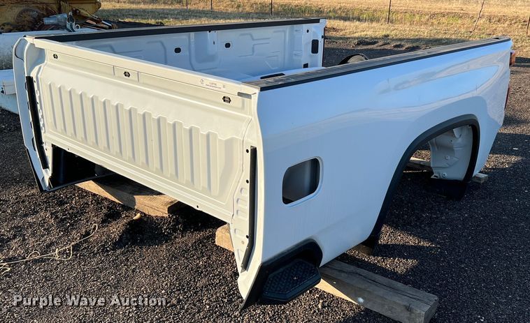 image for item LU9786 2023 Chevrolet Silverado  automotive parts