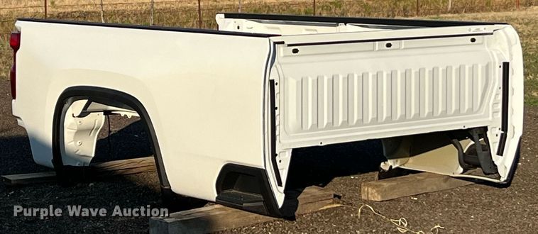 image for item LU9786 2023 Chevrolet Silverado  automotive parts