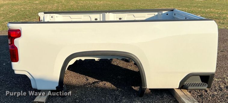 image for item LU9786 2023 Chevrolet Silverado  automotive parts