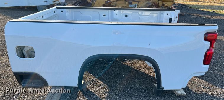 image for item LU9786 2023 Chevrolet Silverado  automotive parts