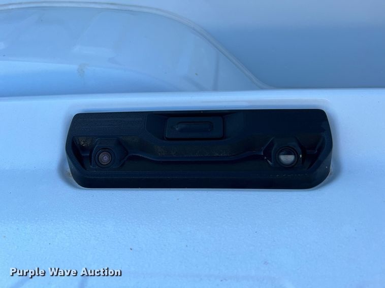 image for item LU9786 2023 Chevrolet Silverado  automotive parts