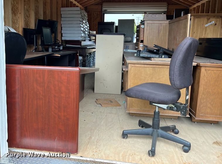 image for item LU9796 Office furniture