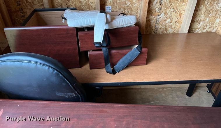 image for item LU9796 Office furniture