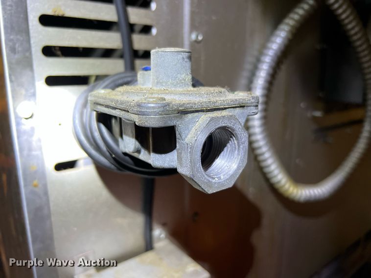 image for item LU9797 American Range  double oven