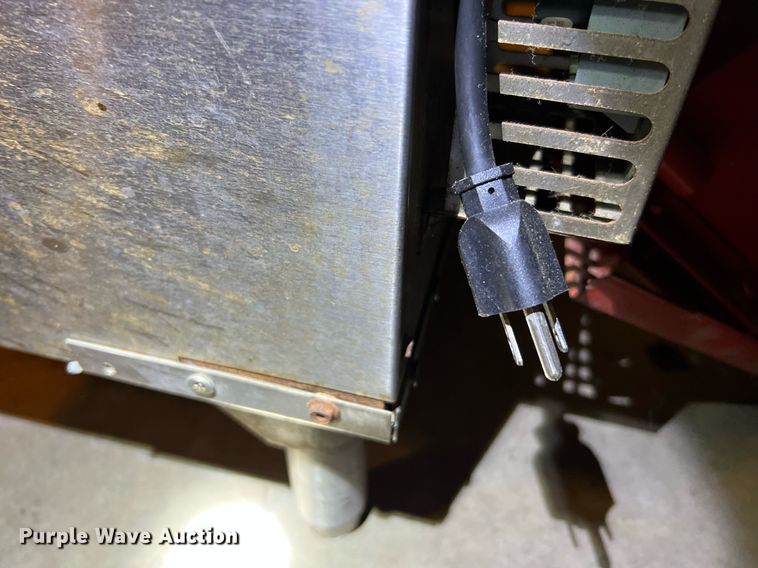 image for item LU9797 American Range  double oven