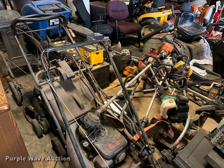 image for item LU9798 Lawn equipment