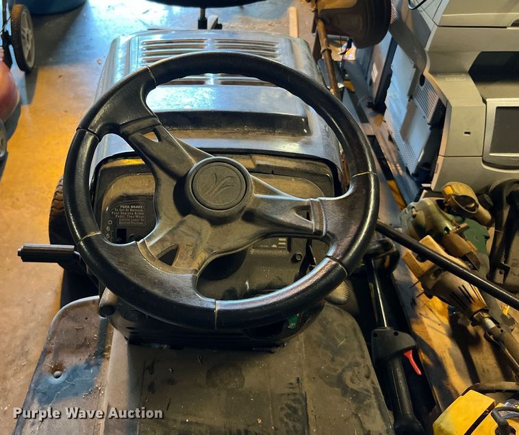 image for item LU9798 Lawn equipment