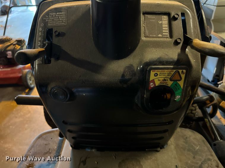 image for item LU9798 Lawn equipment