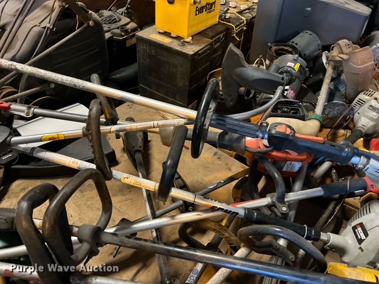 image for item LU9798 Lawn equipment