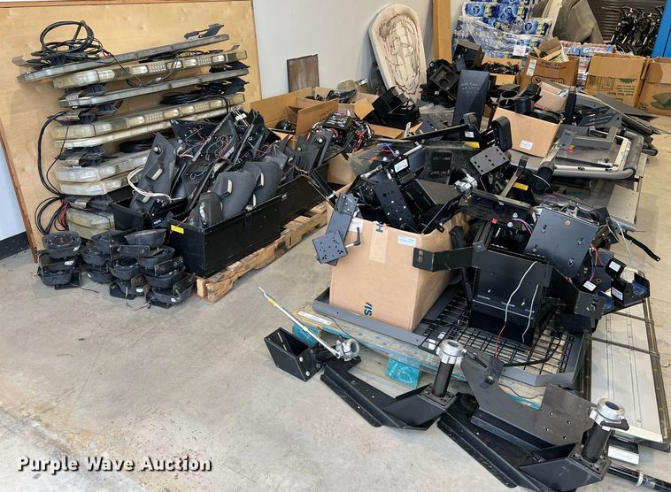 image for item LU9801 Police equipment