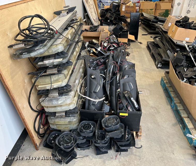 image for item LU9801 Police equipment