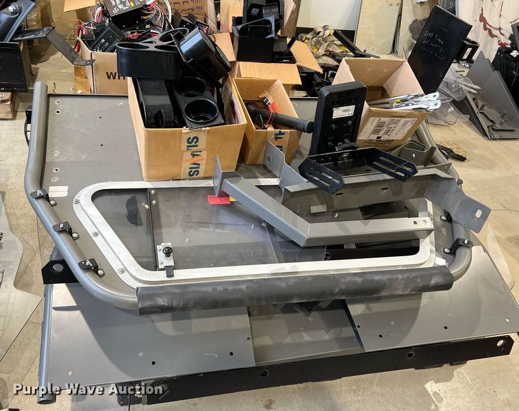 image for item LU9801 Police equipment