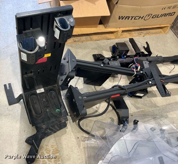 image for item LU9801 Police equipment