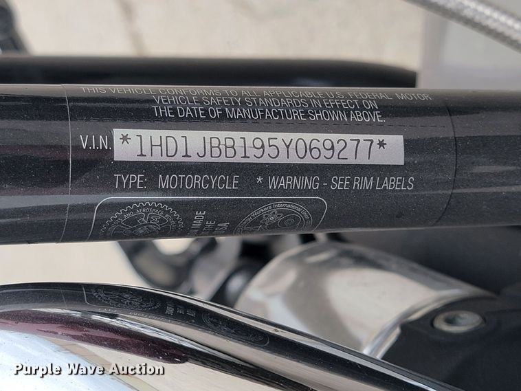 image for item LV9530 2005 Harley Davidson FXSTDI Soft Tail Deuce  motorcycle