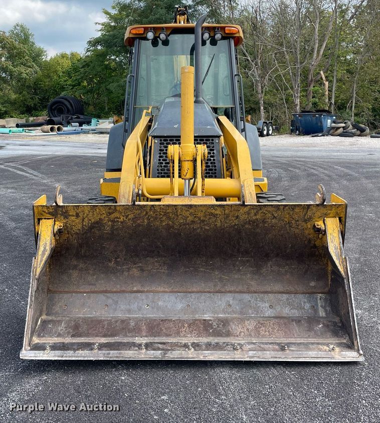 image for item LV9909 2006 John Deere  310G backhoe