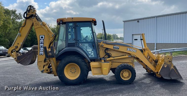 image for item LV9909 2006 John Deere  310G backhoe