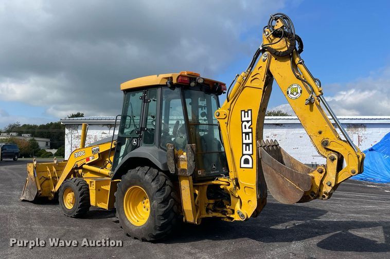 image for item LV9909 2006 John Deere  310G backhoe