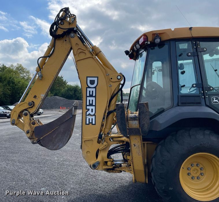 image for item LV9909 2006 John Deere  310G backhoe