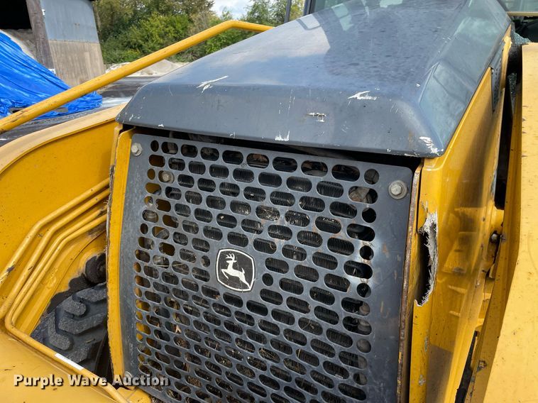 image for item LV9909 2006 John Deere  310G backhoe