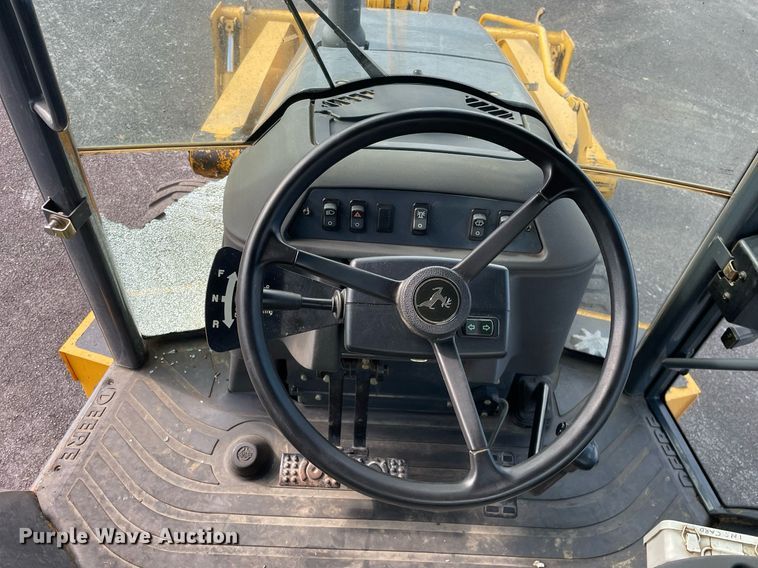 image for item LV9909 2006 John Deere  310G backhoe