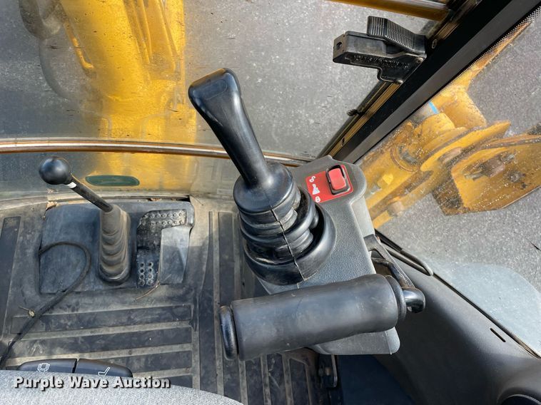 image for item LV9909 2006 John Deere  310G backhoe