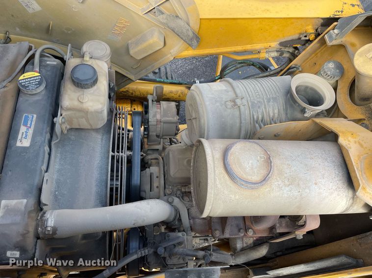 image for item LV9909 2006 John Deere  310G backhoe