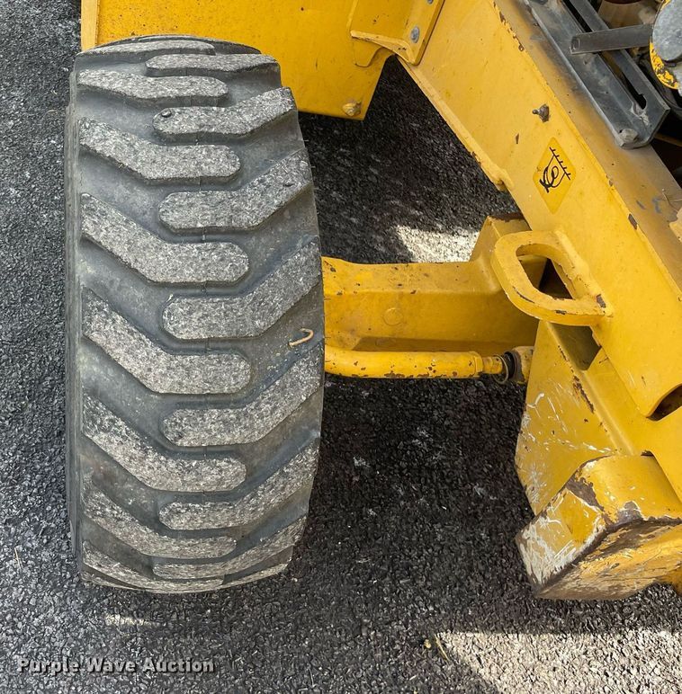 image for item LV9909 2006 John Deere  310G backhoe