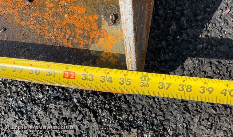 image for item LV9909 2006 John Deere  310G backhoe