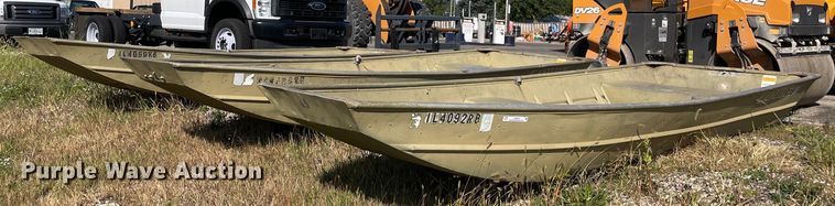 image for item LV9913 (3) 1991 Lowe 14 Delta Jon boats