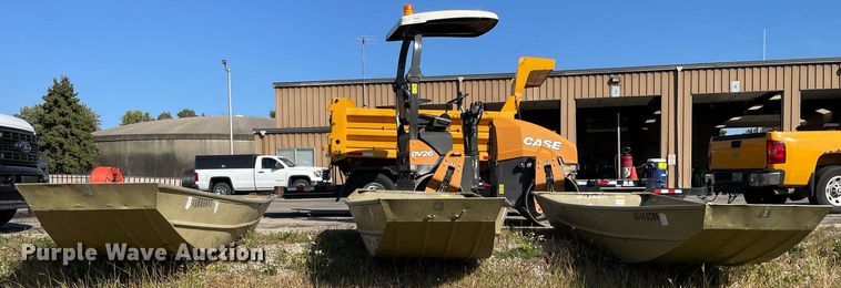 image for item LV9913 (3) 1991 Lowe 14 Delta Jon boats