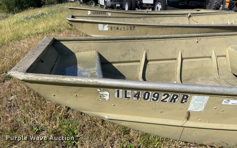 image for item LV9913 (3) 1991 Lowe 14 Delta Jon boats