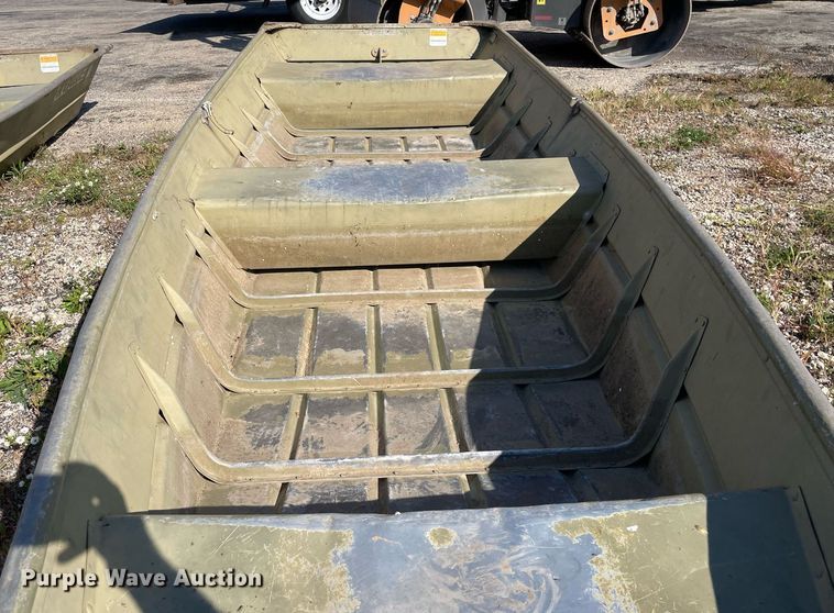 image for item LV9913 (3) 1991 Lowe 14 Delta Jon boats