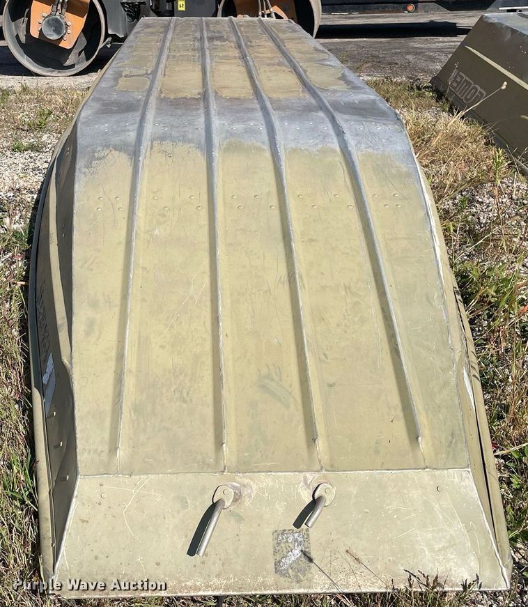 image for item LV9913 (3) 1991 Lowe 14 Delta Jon boats