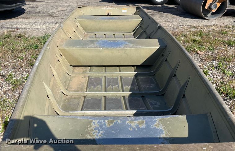 image for item LV9913 (3) 1991 Lowe 14 Delta Jon boats