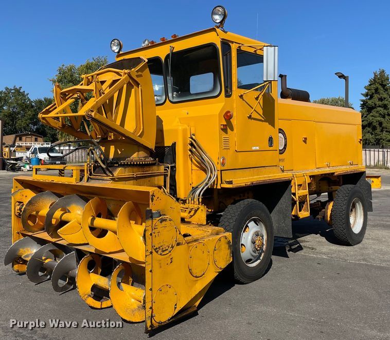 image for item LV9914 1978 SMI 5000  snow blower truck