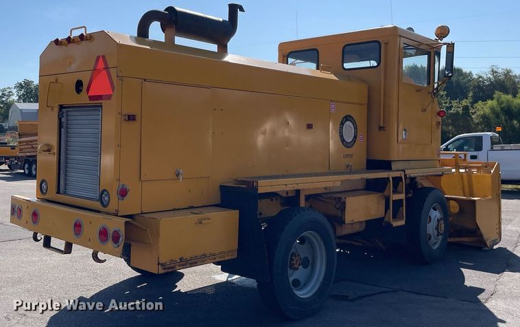 image for item LV9914 1978 SMI 5000  snow blower truck