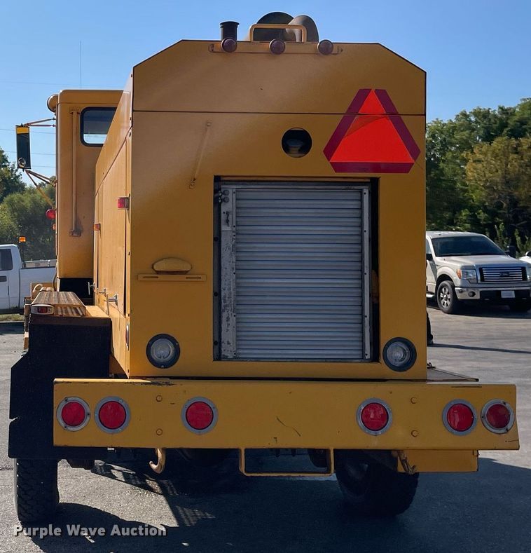 image for item LV9914 1978 SMI 5000  snow blower truck