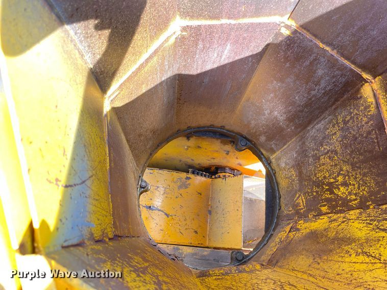 image for item LV9914 1978 SMI 5000  snow blower truck