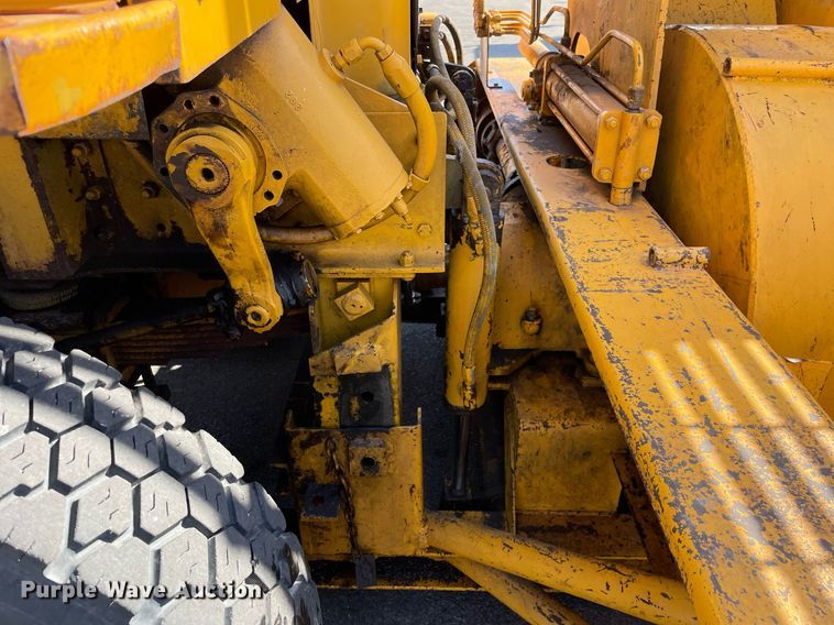 image for item LV9914 1978 SMI 5000  snow blower truck