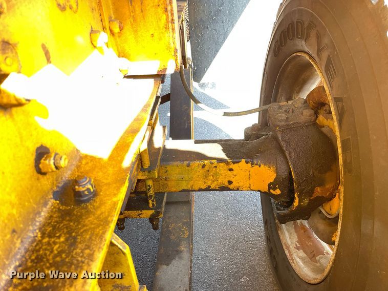 image for item LV9914 1978 SMI 5000  snow blower truck