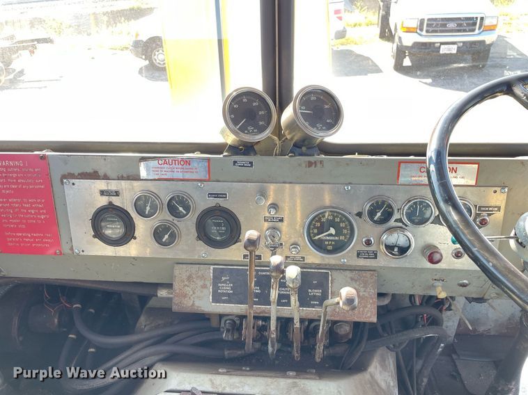 image for item LV9914 1978 SMI 5000  snow blower truck