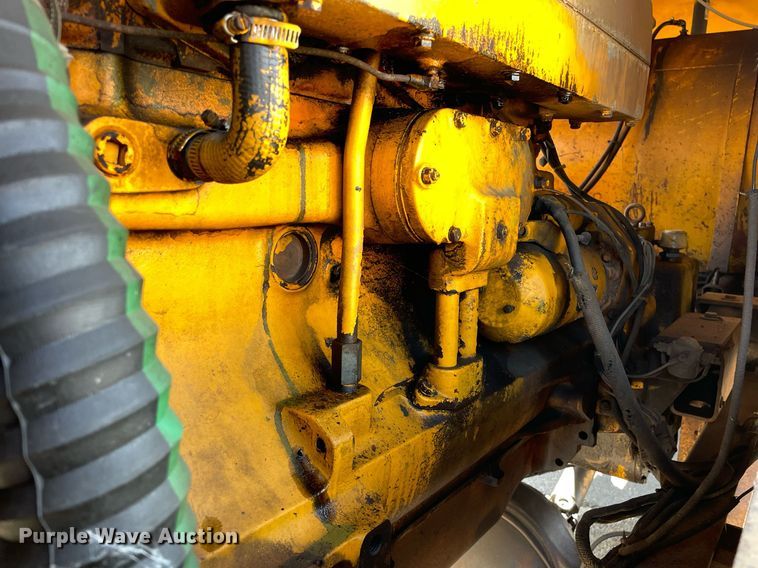 image for item LV9914 1978 SMI 5000  snow blower truck