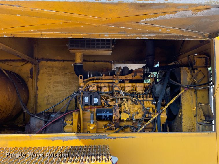 image for item LV9914 1978 SMI 5000  snow blower truck