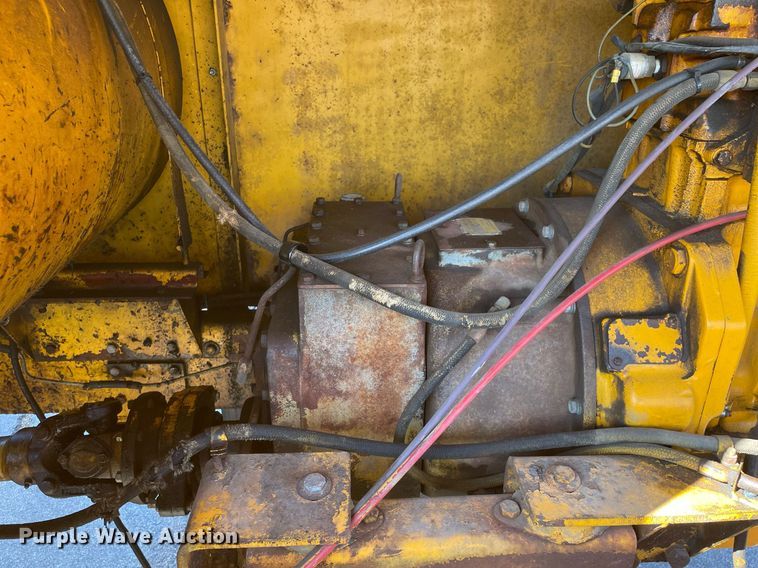 image for item LV9914 1978 SMI 5000  snow blower truck