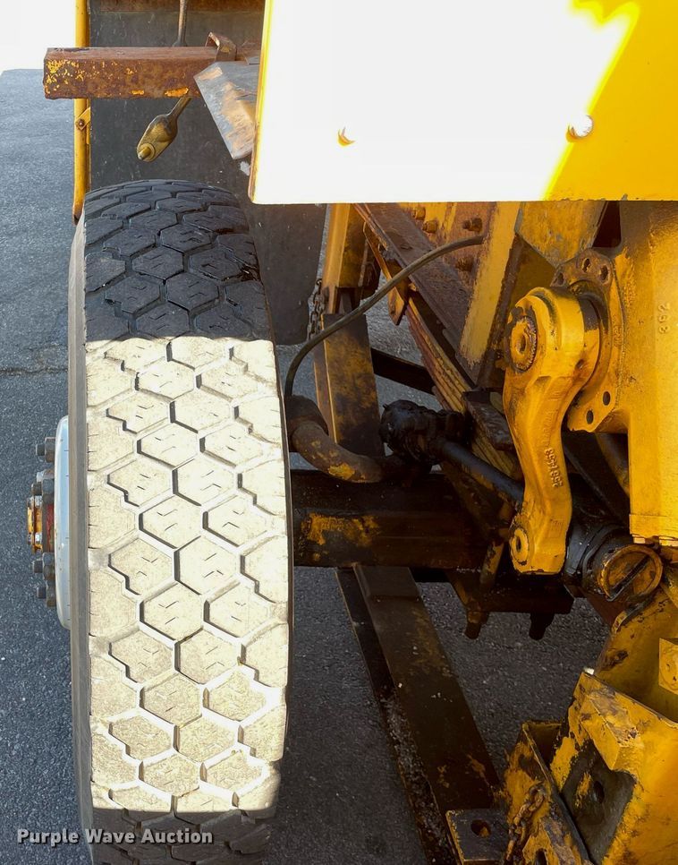 image for item LV9914 1978 SMI 5000  snow blower truck