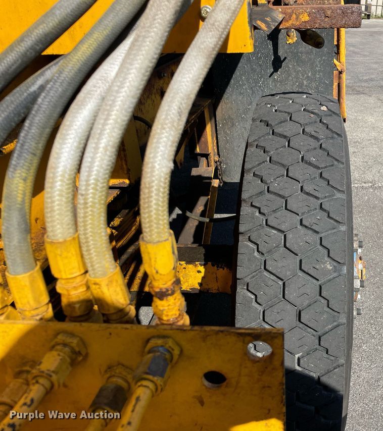 image for item LV9914 1978 SMI 5000  snow blower truck