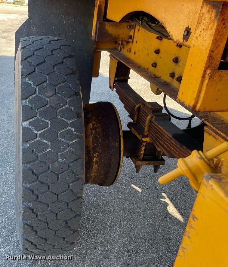 image for item LV9914 1978 SMI 5000  snow blower truck