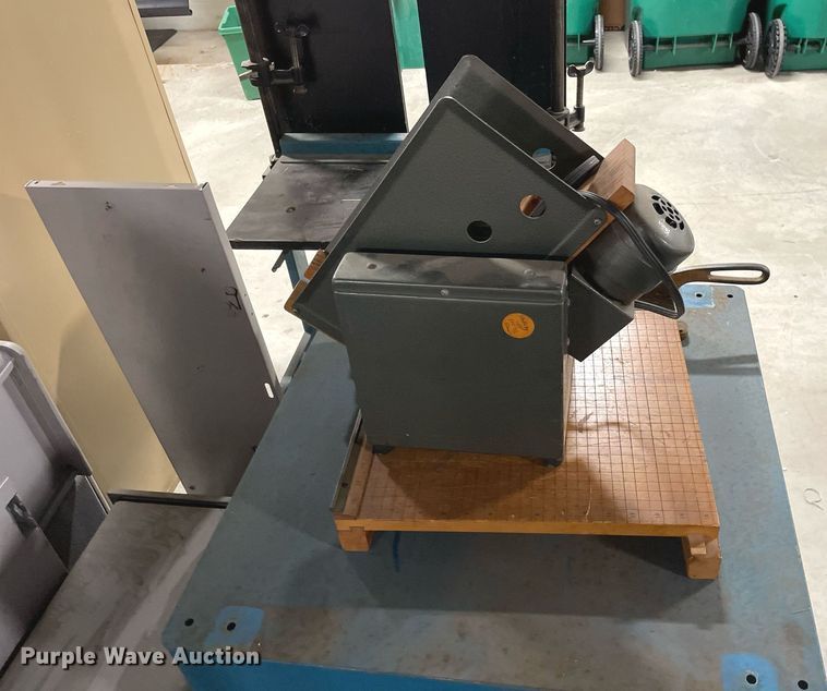 image for item LV9915 Office equipment