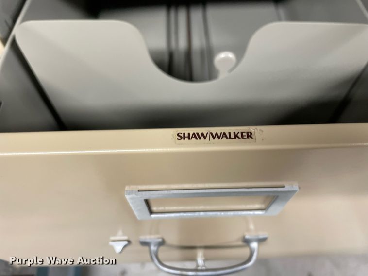 image for item LV9916 * Furniture