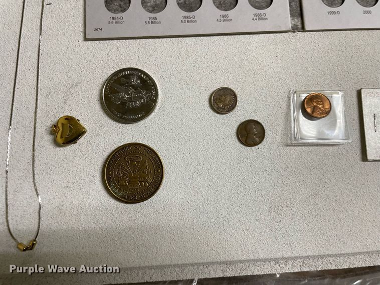 image for item LV9918 Household items